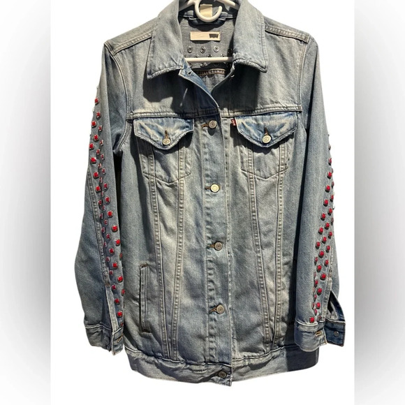 LEVI'S Vintage Trucker Jacket  Studded Denim Womens Medium Light Wash - Picture 1 of 10
